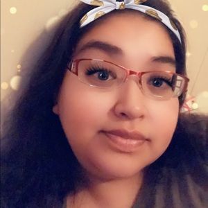 Meet your Posher, Vera